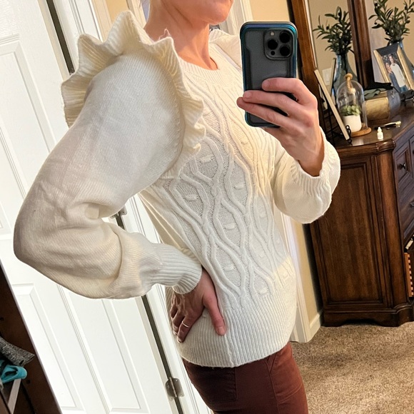 Design History Bella Ruffle Pullover - Picture 7 of 7